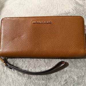 Michael Kors Tan Leather Wristlet